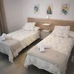Arco De La Villa,solo Familia Y Parejas,parking Gratuito Апартаменты