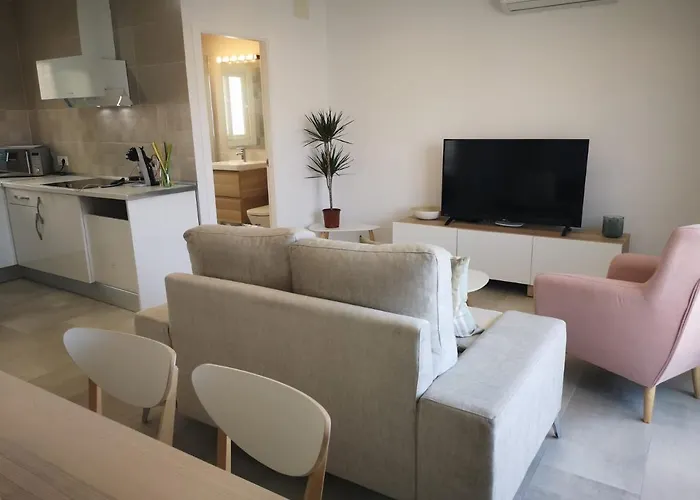 Arco De La Villa,solo Familia Y Parejas,parking Gratuito *