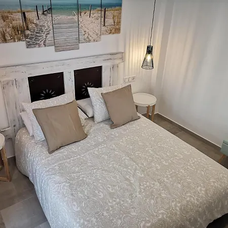 Arco De La Villa,solo Familia Y Parejas,parking Gratuito Conil De La Frontera