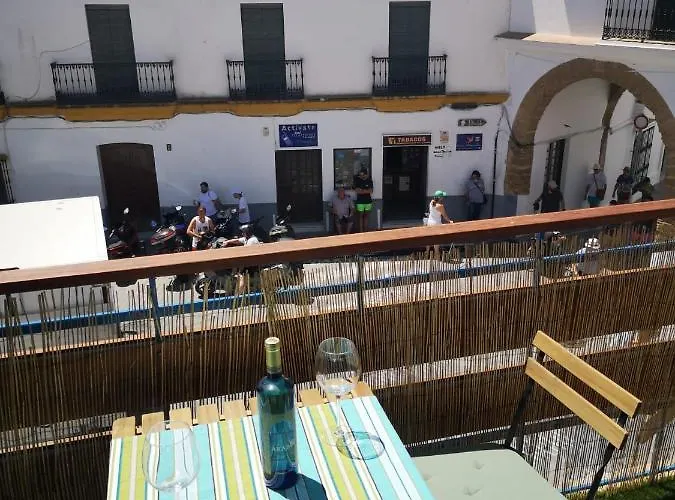 Arco De La Villa,solo Familia Y Parejas,parking Gratuito *