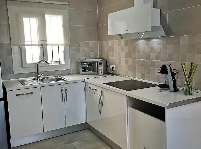 Arco De La Villa,solo Familia Y Parejas,parking Gratuito Daire