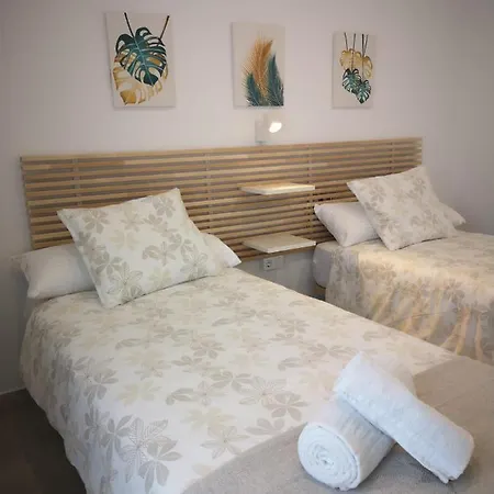 Arco De La Villa,solo Familia Y Parejas,parking Gratuito * Conil De La Frontera