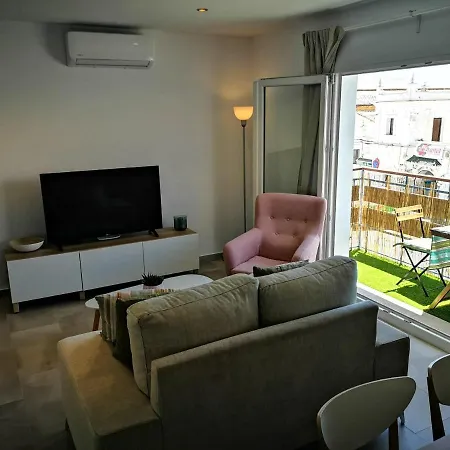 Arco De La Villa,solo Familia Y Parejas,parking Gratuito *