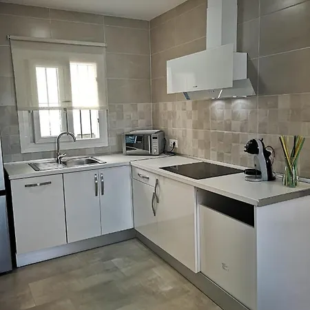 Arco De La Villa,solo Familia Y Parejas,parking Gratuito דירה